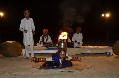 03 Rajasthani_Gypsy_folk_dance,_Goa_DSC6254_b_H600